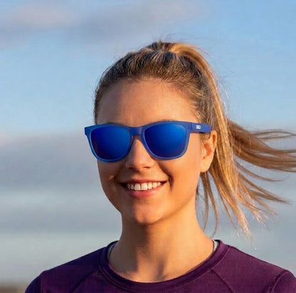 OllO Clásico Electric Wave Sunglasses