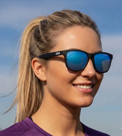 OllO Clásico Midnight Blue Sunglasses